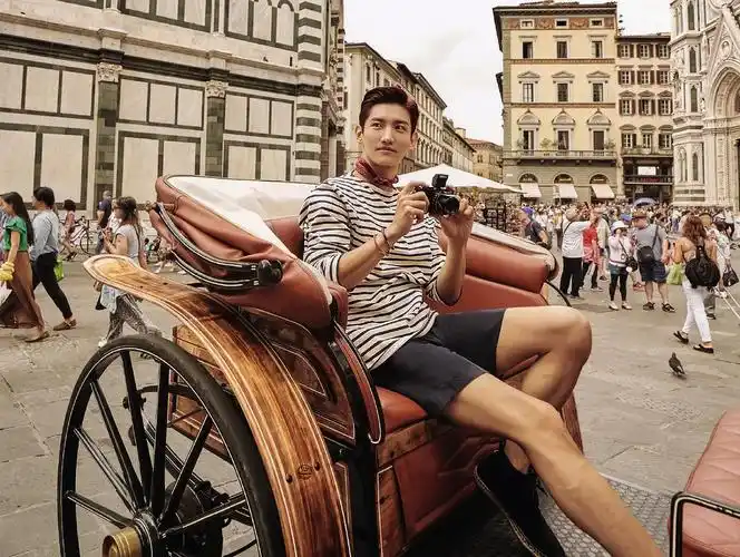 建一个沈昌珉的图楼虽然从今天开始是已婚男了但是看一看帅气的脸蛋也