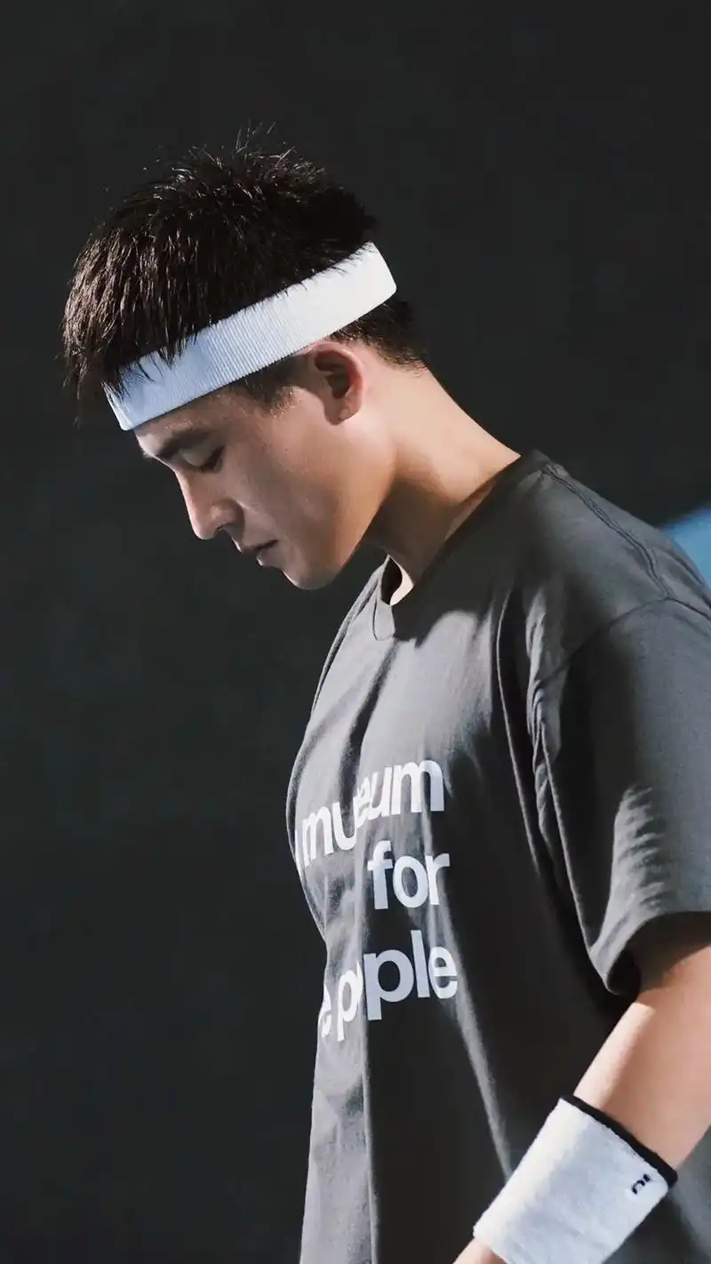 欧豪|今天小欧是网球少年! @欧豪的小跟班 @dou 上热 - 抖音