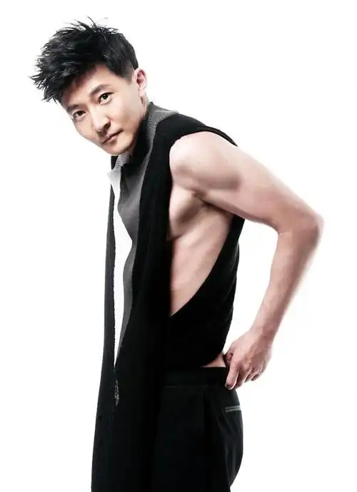 龙门镖局郭京飞大尺度写真掌柜时尚帅气15