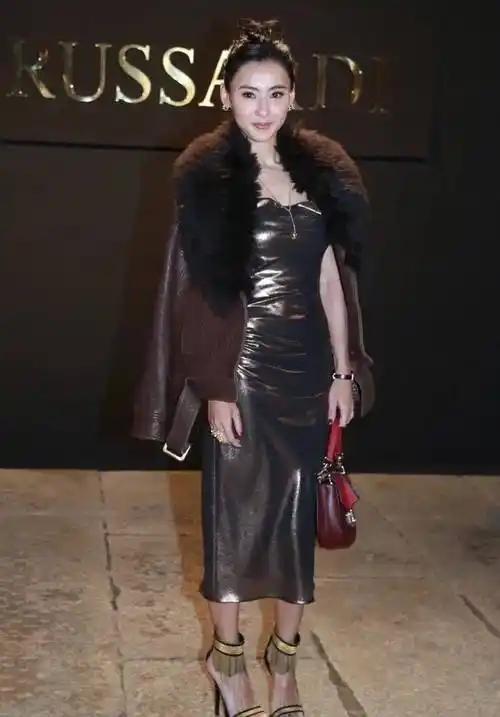 张柏芝同框43岁陈乔恩,终于见识了"科技脸"与天然脸的差距有多大了