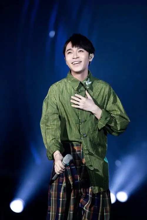 吴青峰合肥演唱会