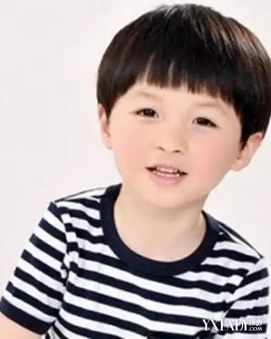男宝宝可爱发型图片欣赏 时尚炫酷超呆萌