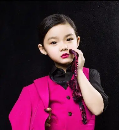 时尚可爱的小女童短发发型怎么扎 儿童短发扎辫子发型图片(4)