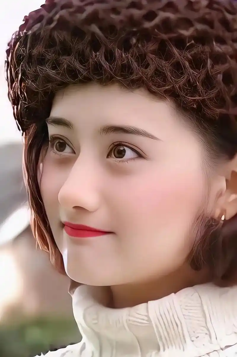 最美"琼女郎"陈德容:结婚9年无孩离婚,现在如何重拾人生