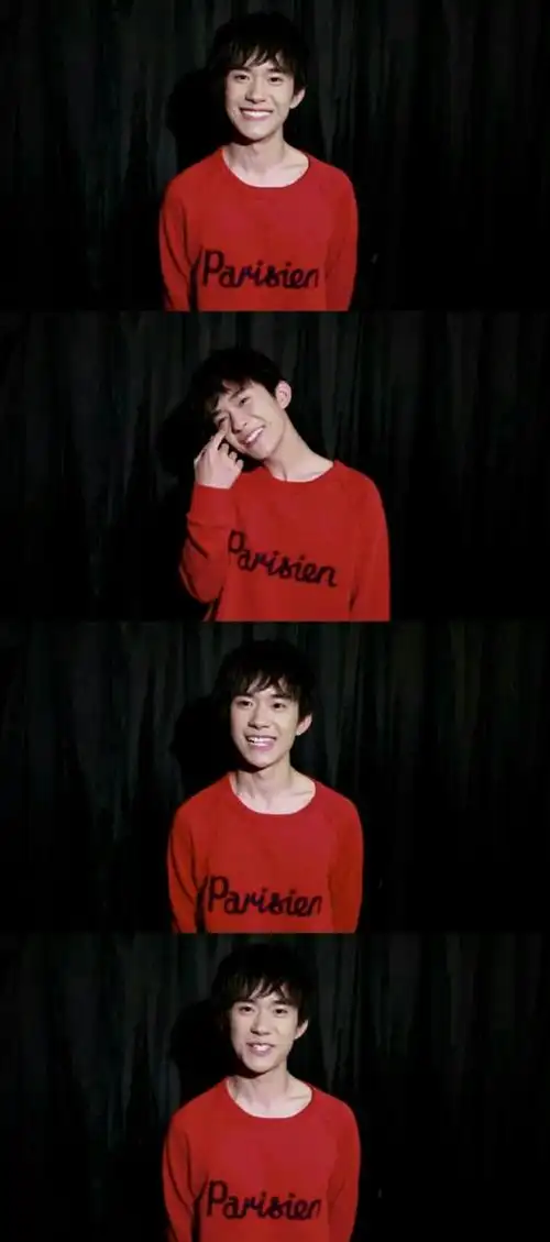 易烊千玺梨涡仰头笑感染力十足