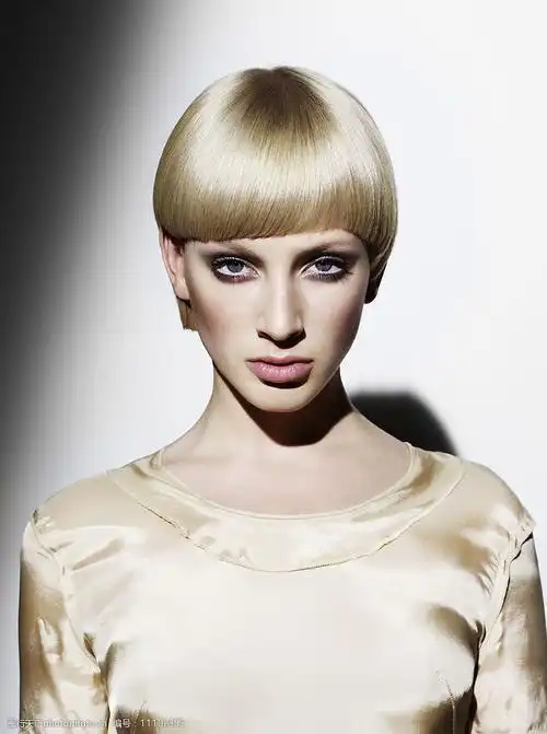 流行时尚发型模特图片