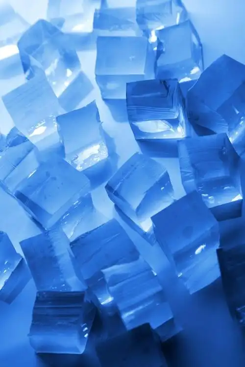 酷冰在蓝色的背景,酷冰在蓝色的背景