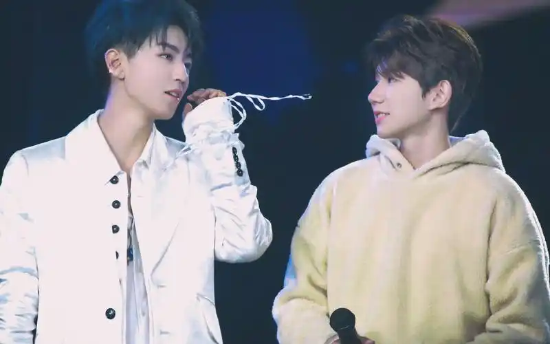 yeah_hammerwong  #凯源[超话]# 我心里有个秘密,我只想在所有人