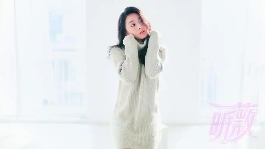 张含韵最新写真高清壁纸下载