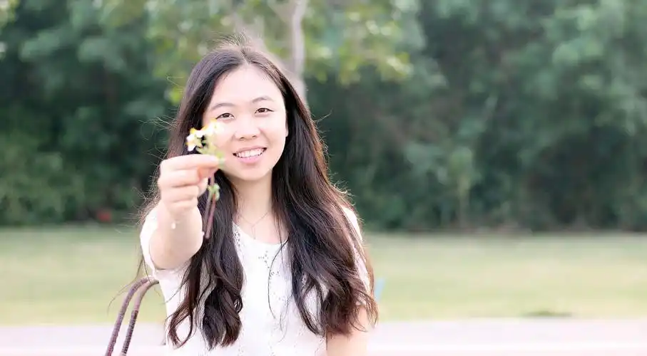 拾起洋溢在脸上笑容,生活会更美好.