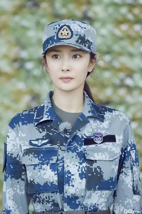 《真正男子汉》第二季即将热血来袭 空军新兵杨幂,佟丽娅,黄子韬报到