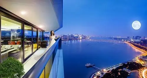 晶科·滨江1号丨择邻而居,高端社区圈层,为品质生活加冕!