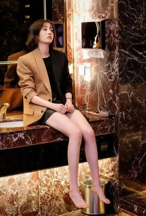 李溪芮《我的邻居长不大》谈姐弟恋,无虐恋不狗血,从头甜到尾