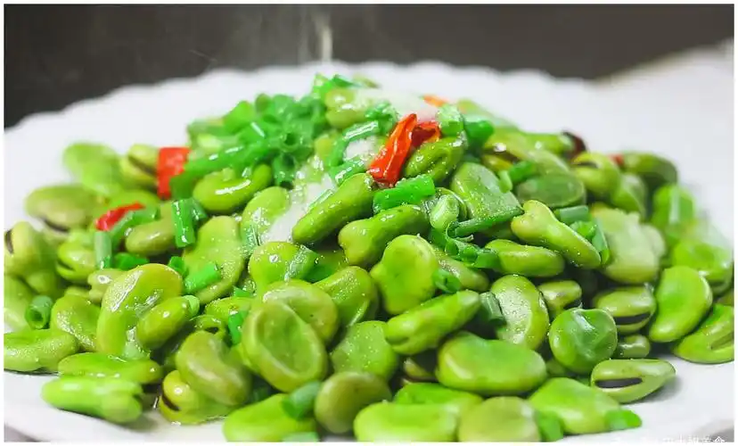 蚕豆这么做比肉还好吃,不炒不炸,3分钟出锅,老人孩子都爱吃|蚕豆|花生
