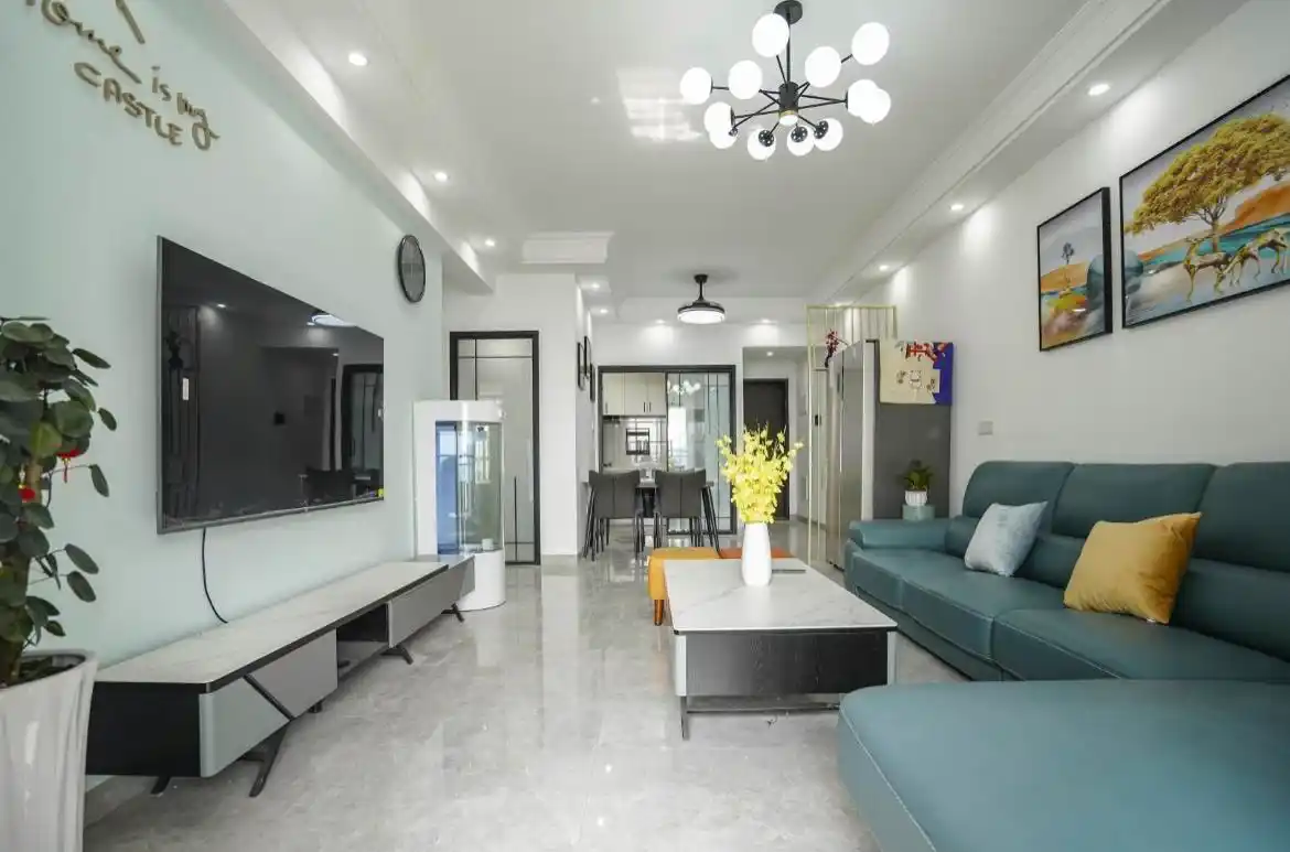 这是我见过装修比较好的88平小三房,全屋淡雅耐看,温馨又舒适!