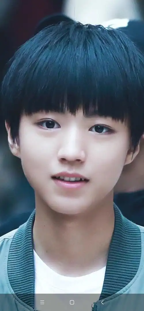 王俊凯闪闪发光bulingbuling的大眼睛眼睛好亮