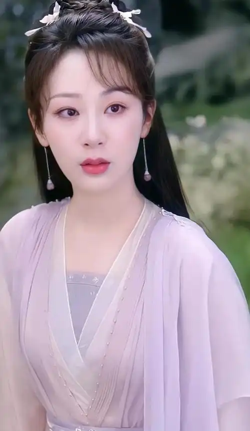 仙气飘飘的杨紫,温文儒雅!__财经头条