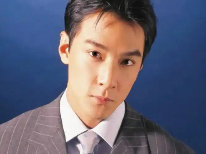 壁纸明星吴彦祖