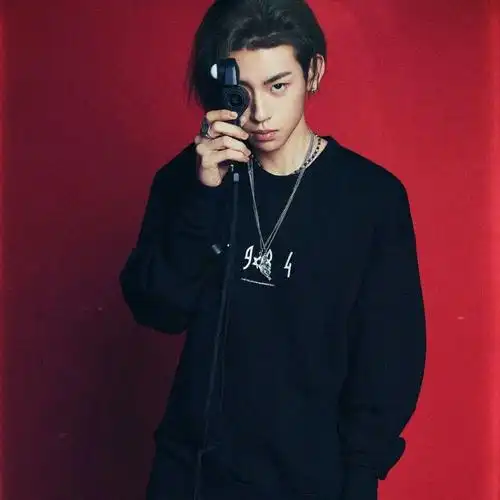 小鬼王琳凯 美宝莲