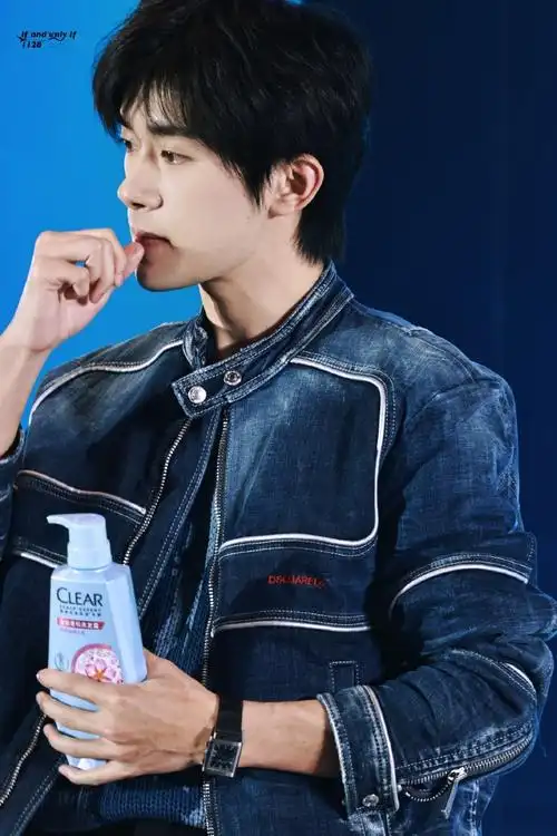 清扬品牌代言人易烊千玺##立体蓬松 无惧扁塌