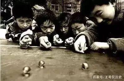 历史老照片,儿时记忆,真实的以前童年的农村