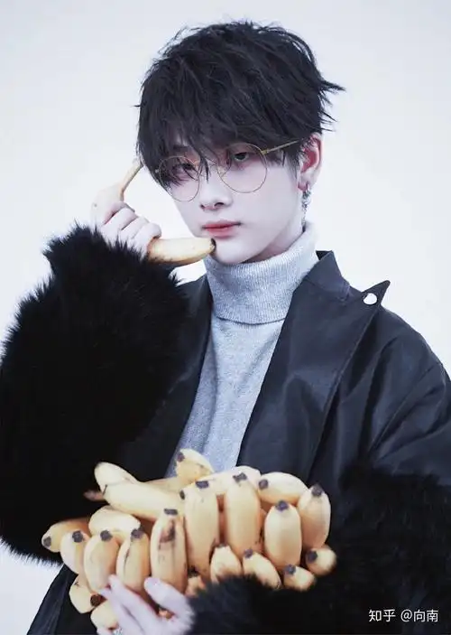 有没有周震南可爱的照片?求求各位大佬帮帮忙? - 知乎