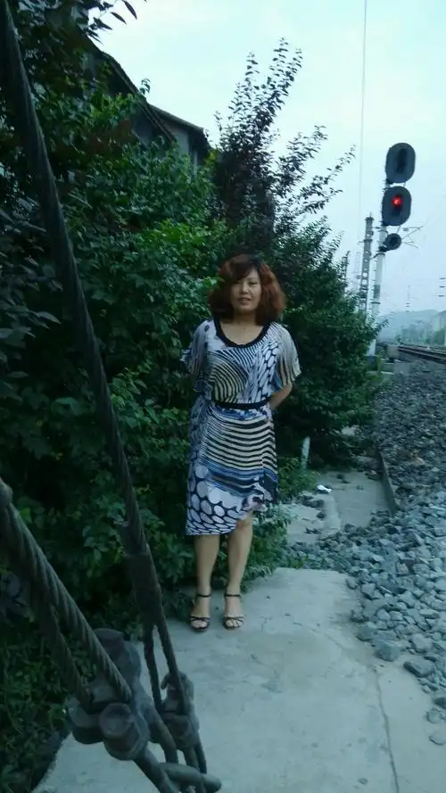 50岁离异女征婚照片(id:66574029)_四川广元征婚交友_珍爱网