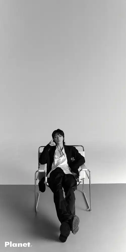 肖宇梁2021杂志图,极富表现力,每张都好绝