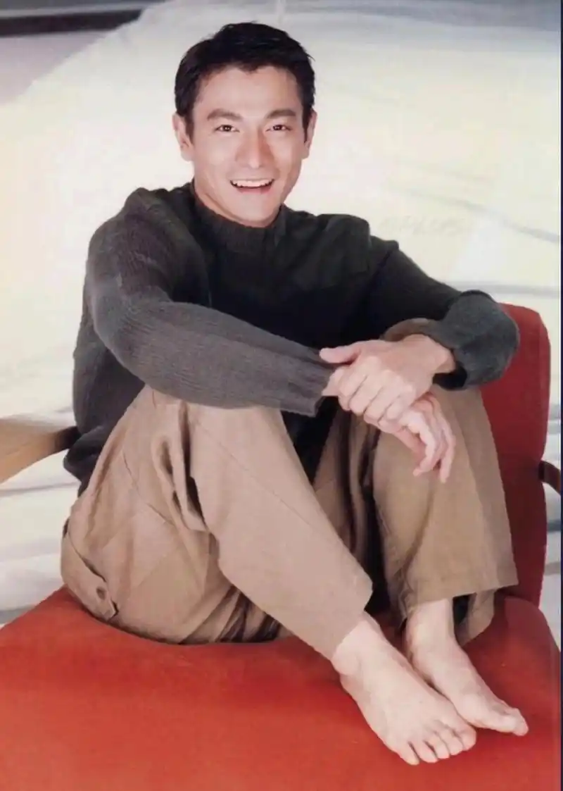 刘德华的颜值巅峰是37岁!认同吗?