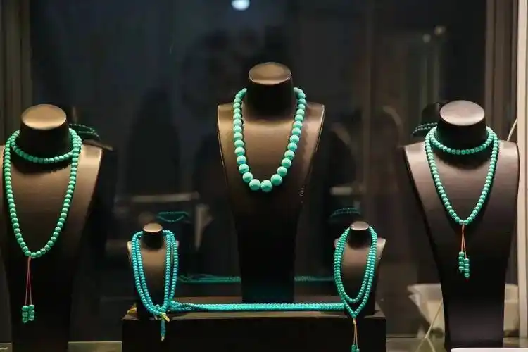 难得一见的传承级翡翠玉石,典藏级高端珠宝一次性看个够!