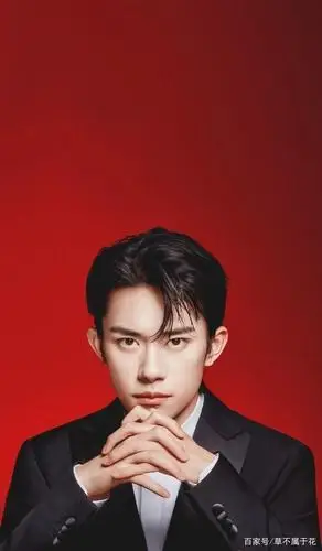 易烊千玺就是帅气