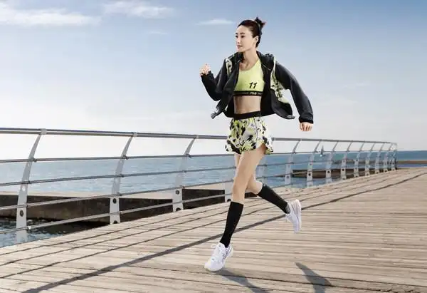fila挚爱大使王丽坤演绎fila fitness系列产品