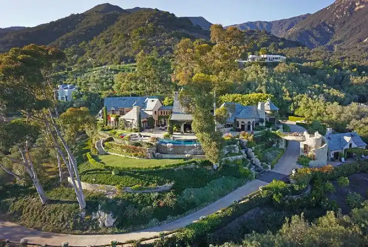 【顶级别墅】美国加州豪华山顶别墅_环球设计_零二七艺考