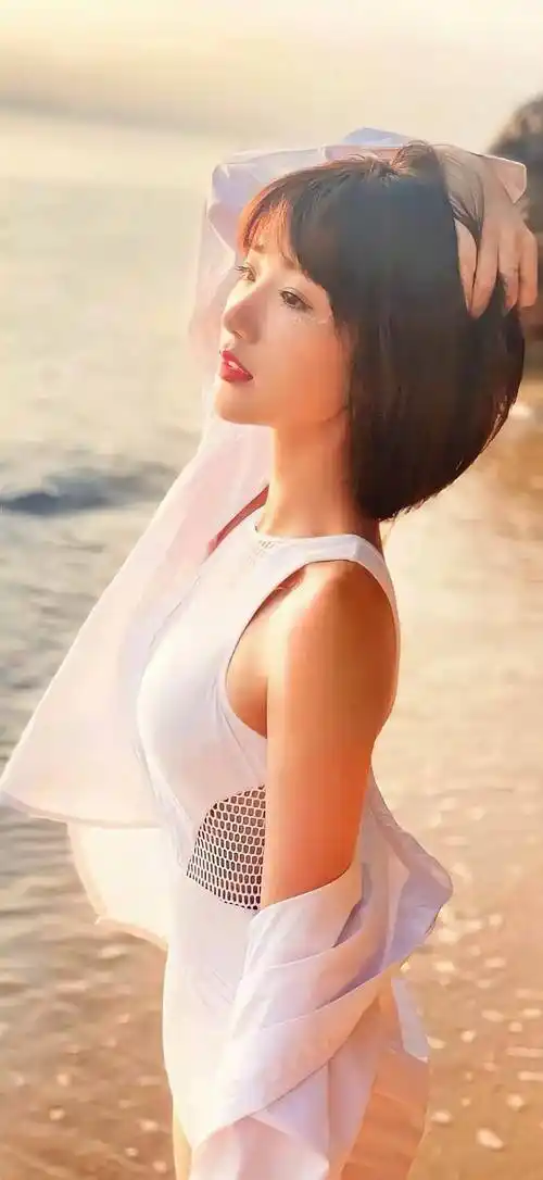 33岁毛晓彤,甜美可人身材有型,这个女神越来越有魅力了_时尚_观众