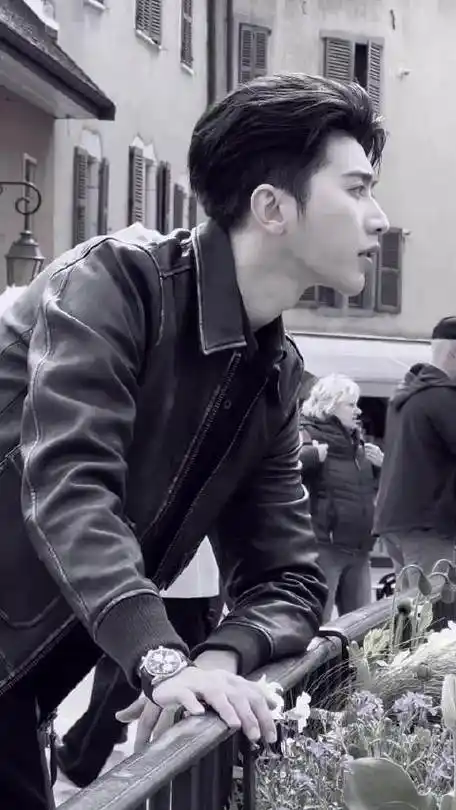 蔡徐坤侧颜大赏,好帅好帅好帅!