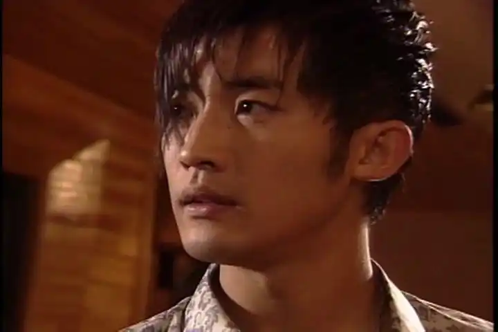 【星梦奇缘】12-1 小民涟漪车内亲吻