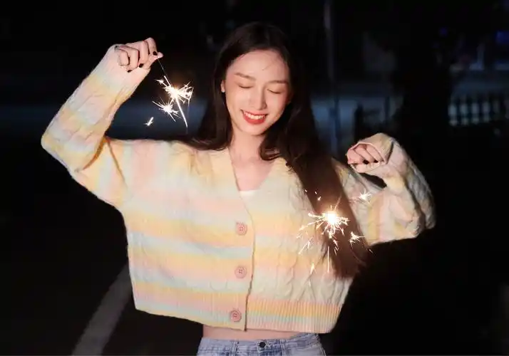 壁纸|周也高清无水印壁纸 - 知乎