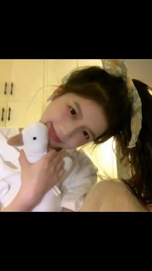 漂亮的女生头像.