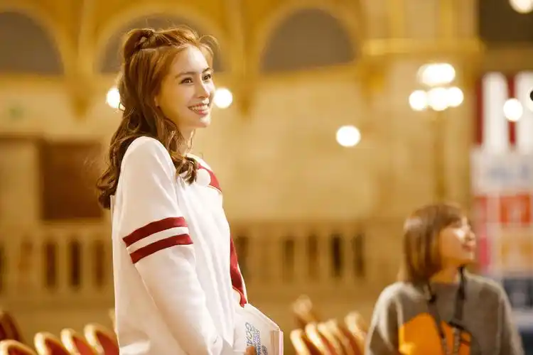 时光荏苒,暖心baby增添新身份成为辣妈,但始终是跑男兄弟中温暖,有爱