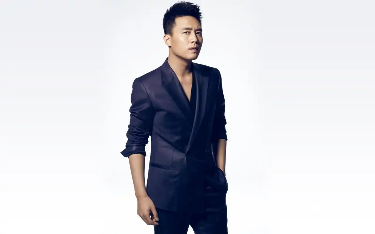 大陆帅气男星杜淳高清桌面壁纸