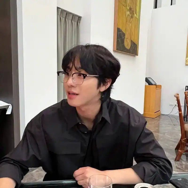 安孝燮# ins更新