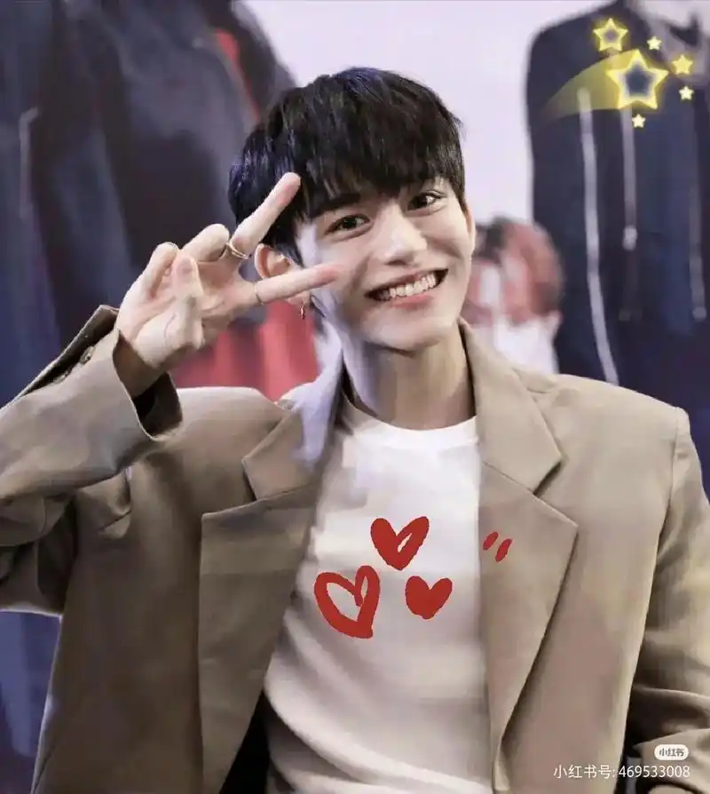 黄旭熙 我都快粉上他了,他居然塌房了看奔跑的时候很乖很可爱 - 抖音