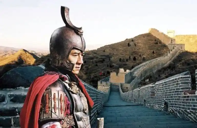 成龙拍摄神话电视剧版将百万盔甲送给胡歌原来另有深意图