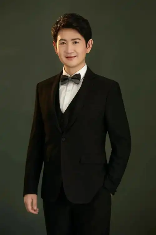 花腔女高音张希,抒情男高音刘聃禾,抒情兼花腔女高音邹瑜,旅意女中音