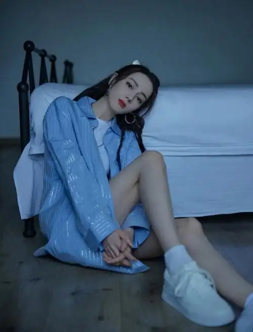 迪丽热巴个人资料:也太过于低调做人和低调做事了