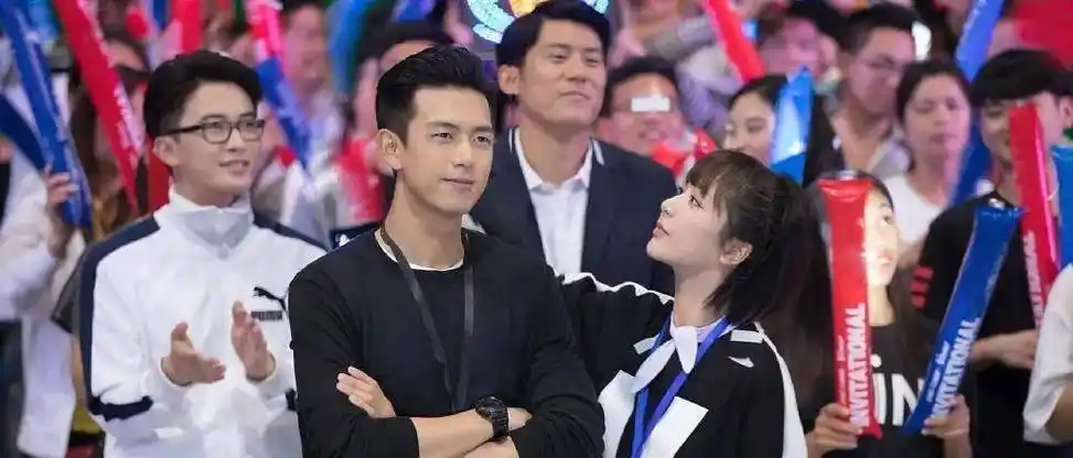 《从结婚开始恋爱》剧照曝光,结婚证太抢眼,女主是肖战闺蜜_周雨彤