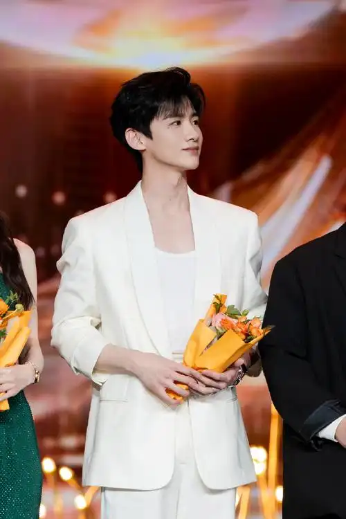 白敬亭汪新##白敬亭桑延