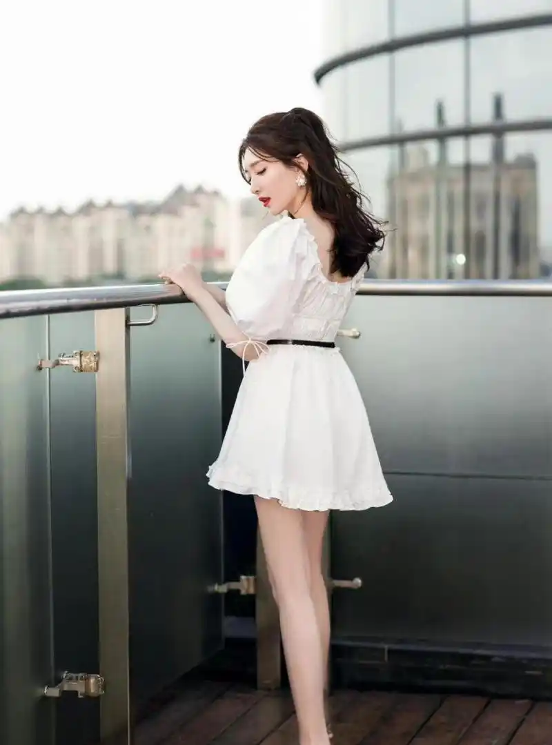 江疏影高跟玉足美照 #娱乐