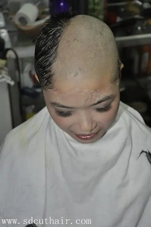 妹妹在老理发店剃光头-深度018#(30)