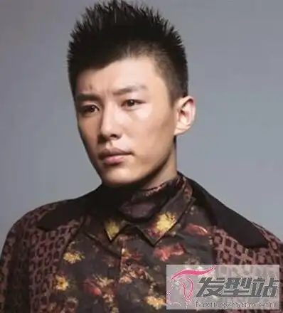 长毛寸两边推发型 轻松打造酷炫型男